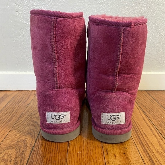 UGG Australia Classic Short II Pink Boots Size 6 - Picture 5 of 7